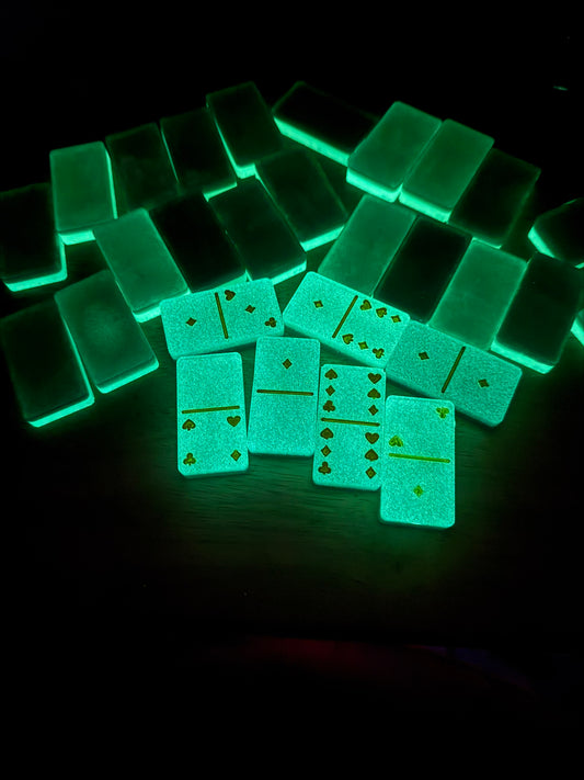 Dominoes Holographic Lg ONLY